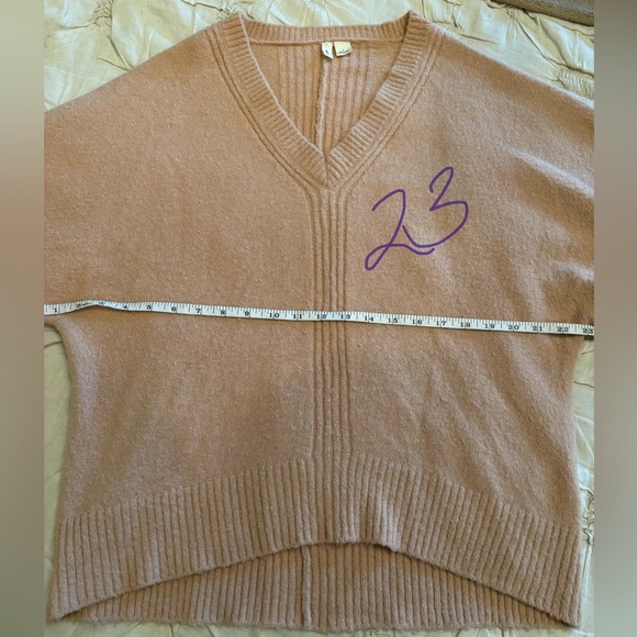 Moth by Anthropologie Cozy V-Neck Oversized Sweater - Blush Pink/Peach - Picture 6 of 7